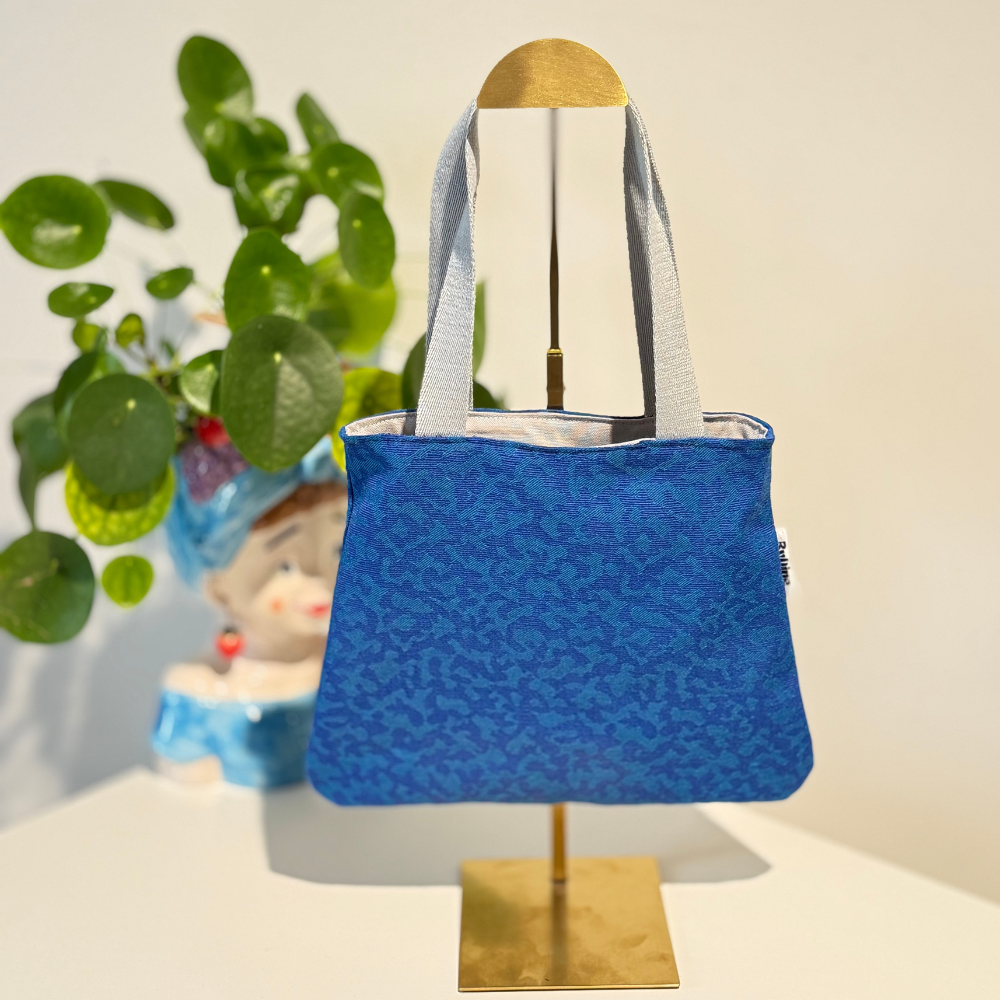 Maevy's Special Edition Petit Blue kids shopper in azurbaluw met tijgerprint BYDINE